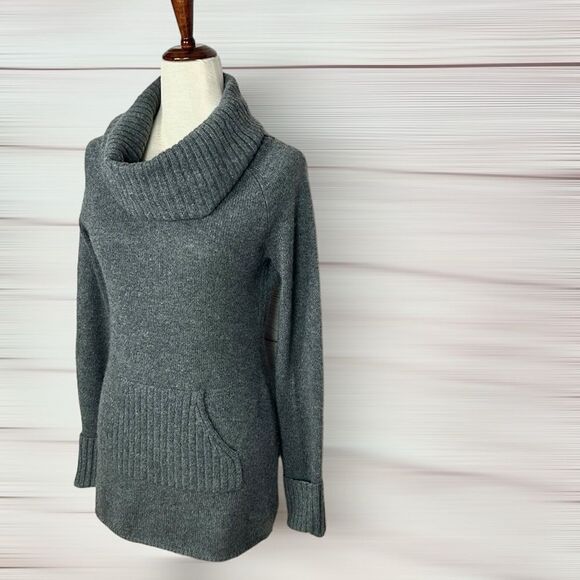 Aqua Cashmere Gray Long Sweater Tunic Cowl Neck Kangaroo Pocket size M US6 - Picture 1 of 14